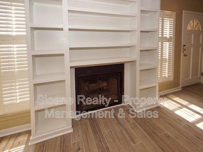 Building Photo - 352 Sandpiper Dr
