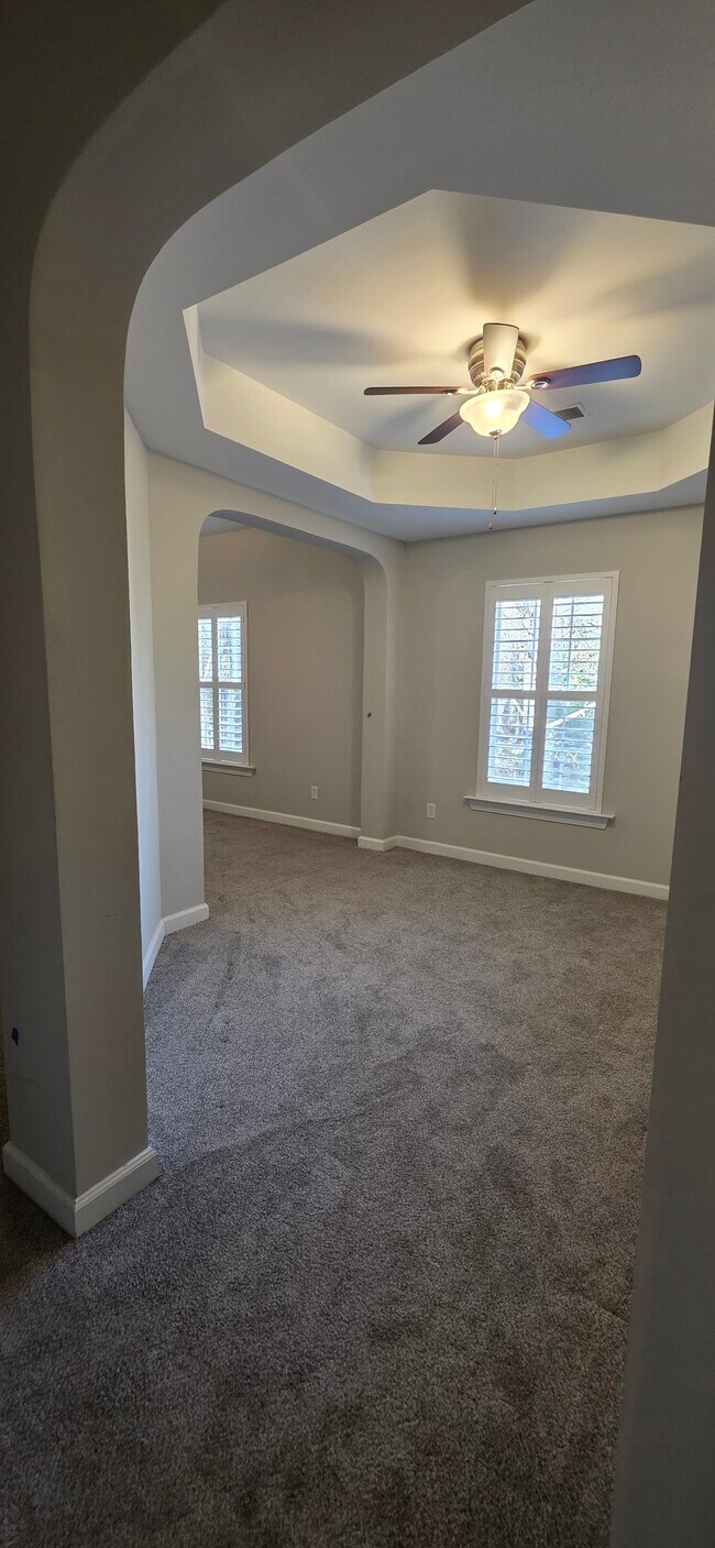 Building Photo - 1007 W Marymont Ln