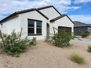 Building Photo - 4422 N 100th Dr