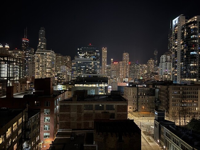 Building Photo - 400 W Ontario St