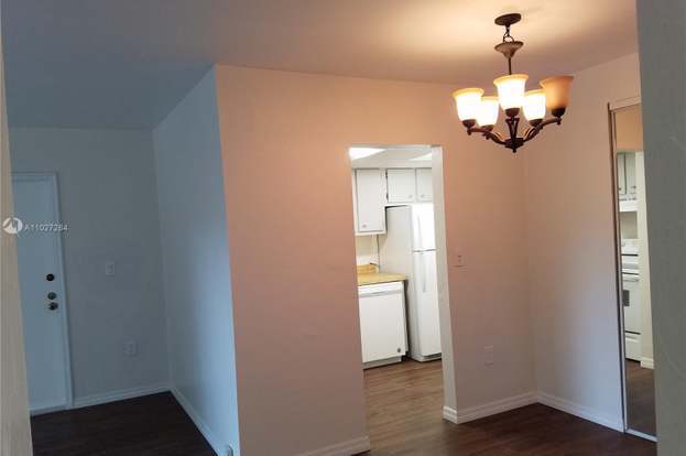 Building Photo - 7851 Miller Dr