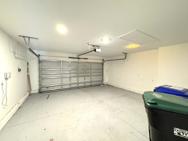 Building Photo - 5442 Limestone St
