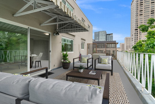 Building Photo - 1200 Boylston Ave