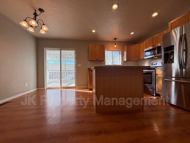 Building Photo - 716 49th St N