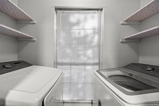 Building Photo - 601 Carriagehouse Ln