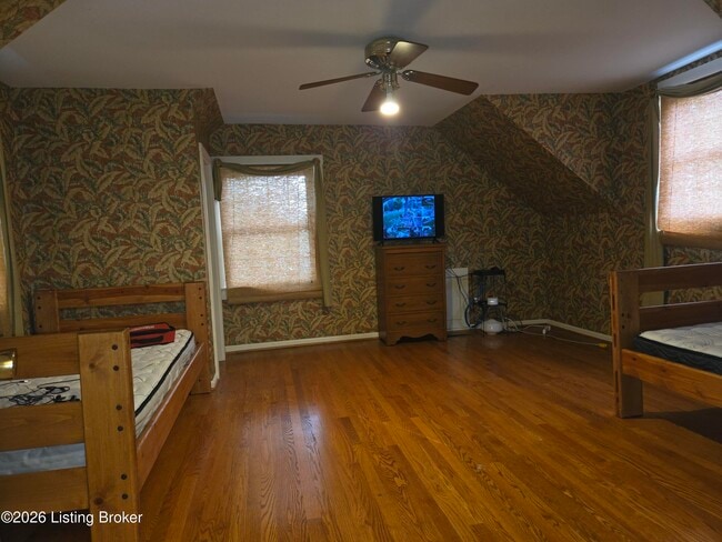 Building Photo - 281 Meadowlark Ln