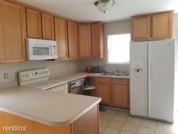 Primary Photo - 3 br, 1.5 bath Townhome - 100 Alston Street