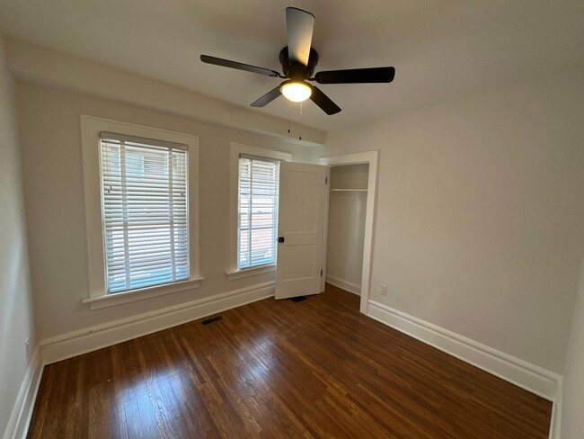 Building Photo - N 4th St 2067-2069 GW2