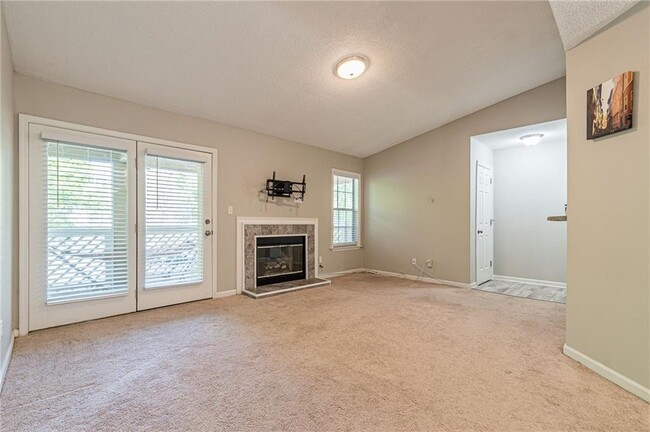 Building Photo - 448 McGill Pl NE