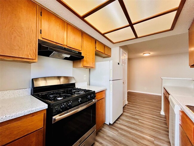 Building Photo - 9221 Kempler Dr