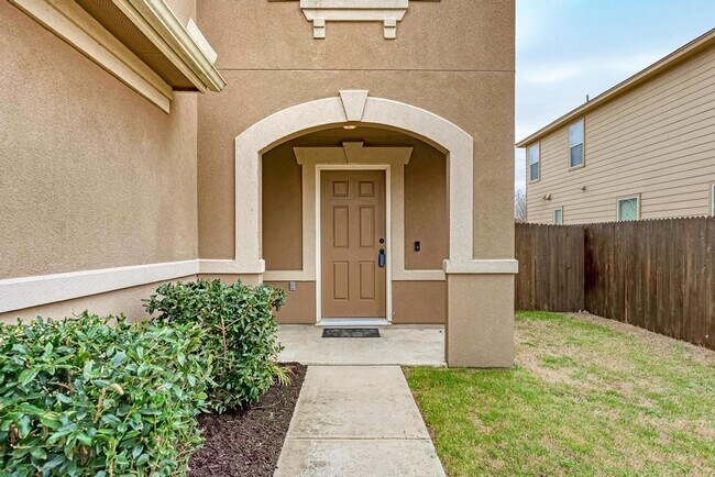 Building Photo - 801 Estes Park