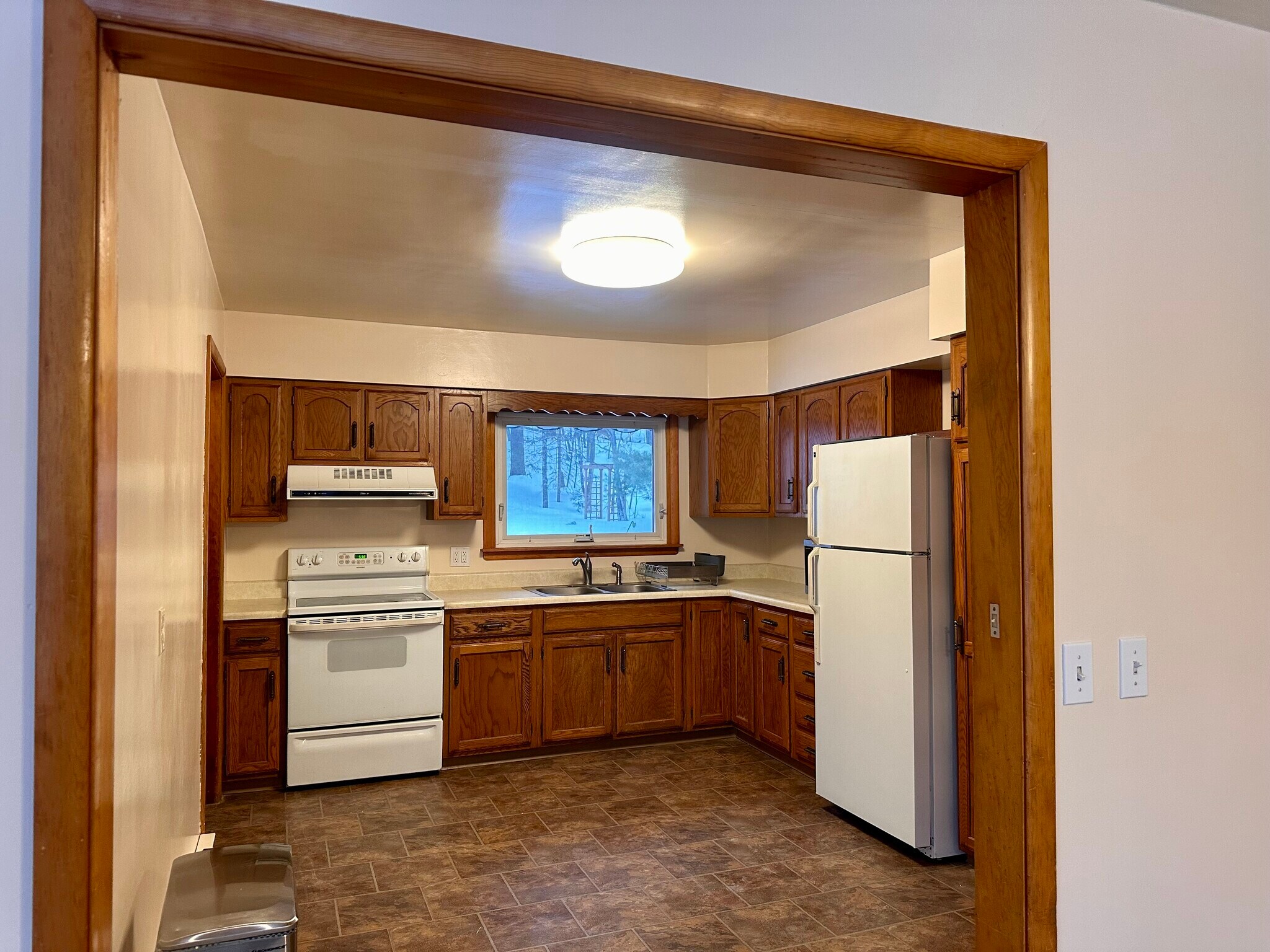 Building Photo - 1825 W Fair Ave