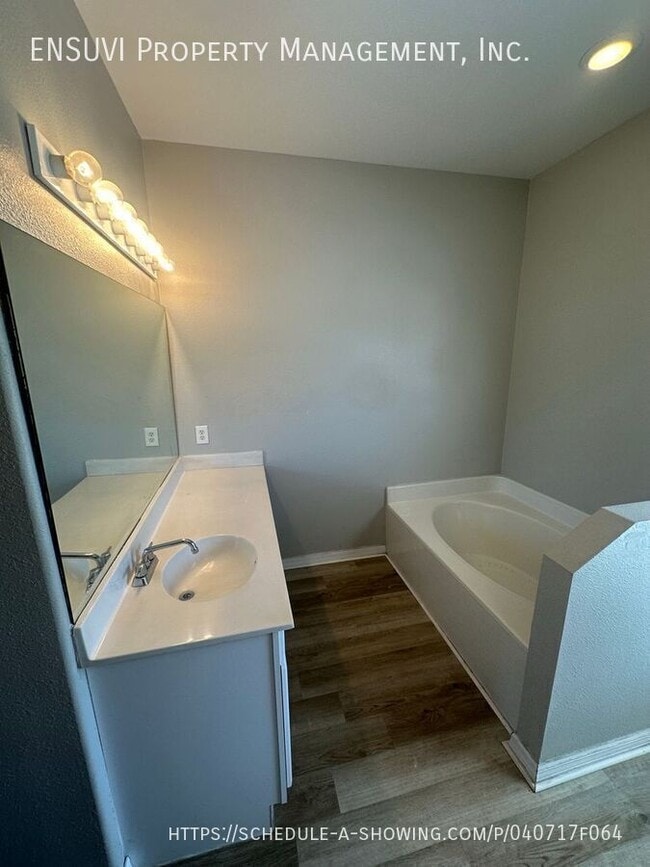 Building Photo - 4453 Horseshoe Pick Ln
