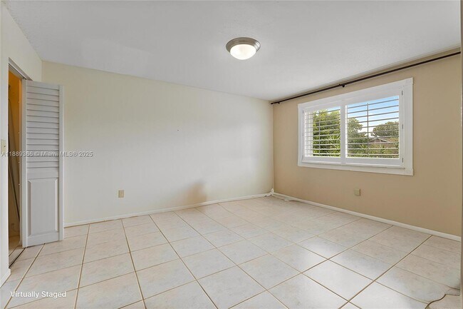 Building Photo - 10201 NW 57th Terrace