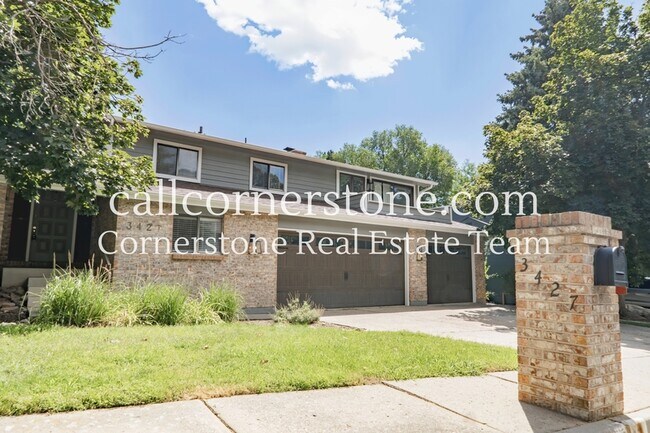 Building Photo - 3427 Clubheights Dr
