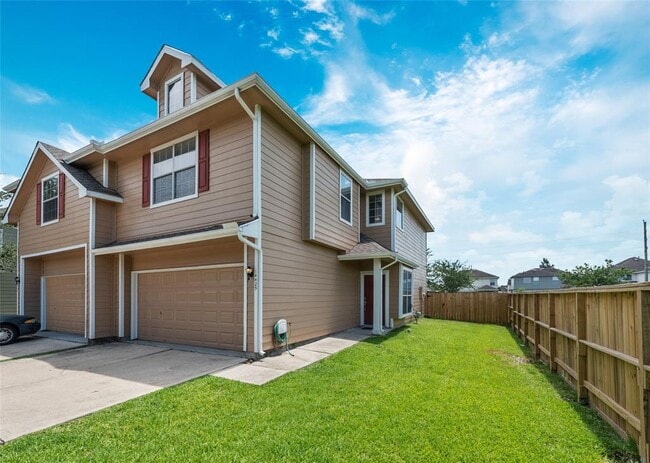 Primary Photo - 14425 Rosehedge Ct