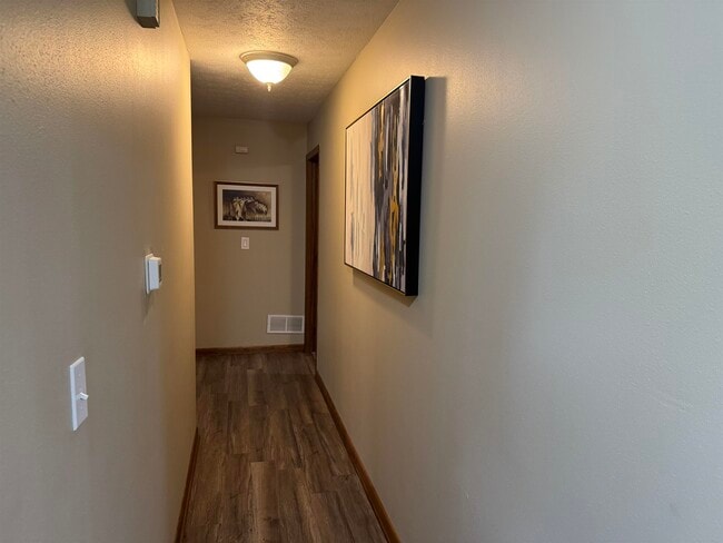Building Photo - 5855 Thatcher Dr