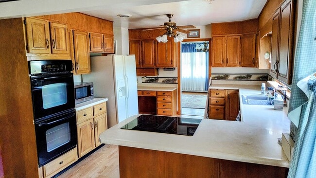 Building Photo - JARRETTSVILLE SINGLE FAMILY HOME ON WORKING FARM