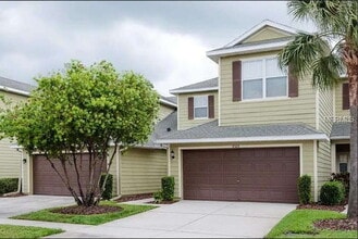 Building Photo - 2 Community Pools • 3-Bed Townhome • Gated Community • Modern Kitchen • Prime New Tampa Location