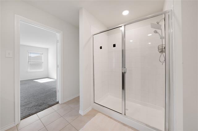 Building Photo - 914 Decker Dr