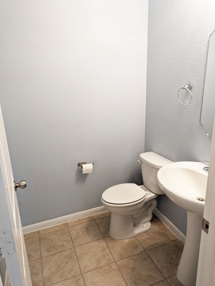 downstairs half bath - 2880 Donnell Dr
