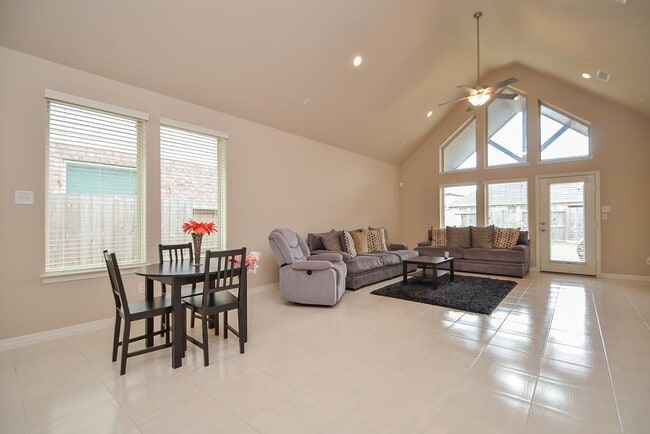 Building Photo - 3534 Chestnut Grove Ln