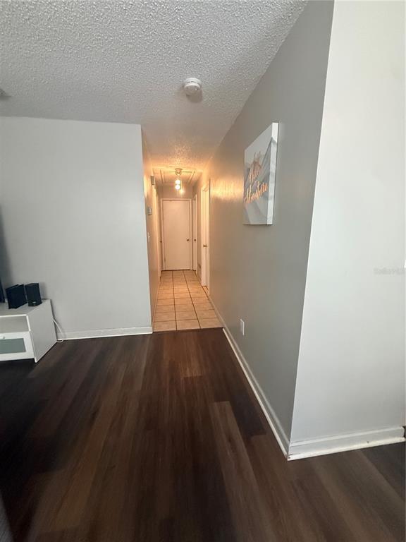 Building Photo - 1410 N Fern Creek Ave