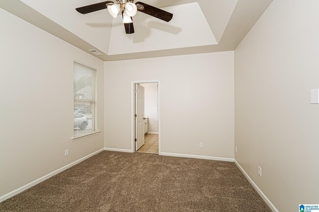 Building Photo - 1291 Washington Dr