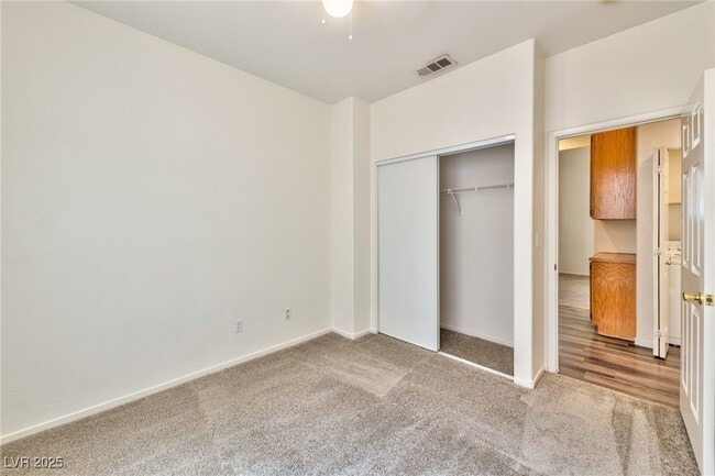 Building Photo - 8995 Libertyvale Dr
