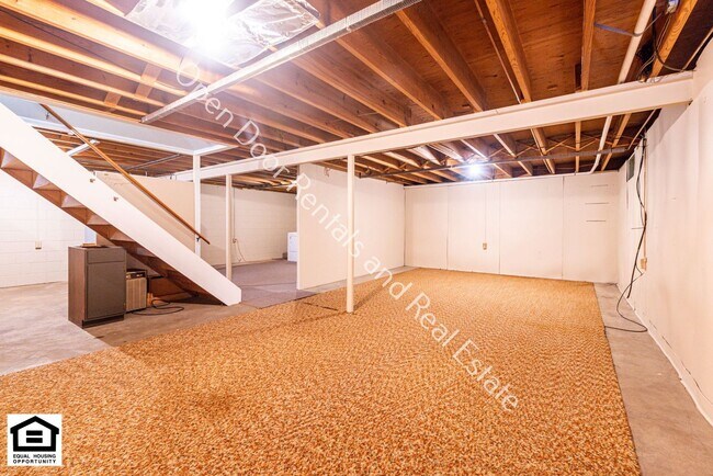 Building Photo - 5121 Ardmore Ave