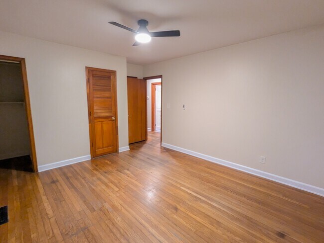 Building Photo - 2019 Bramblewood Dr NE