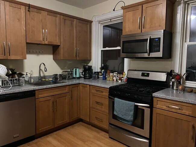 Primary Photo - 41 Parker Hill Ave