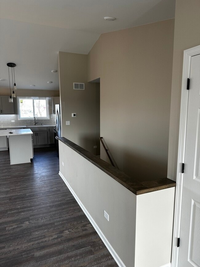 Building Photo - 317 Buena Terrace