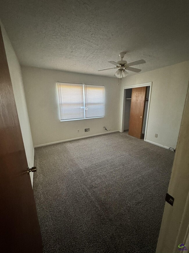 Building Photo - 501 Pinecrest Rd