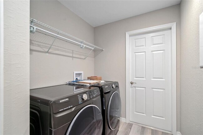 Building Photo - 7052 SW 179th Ct Rd