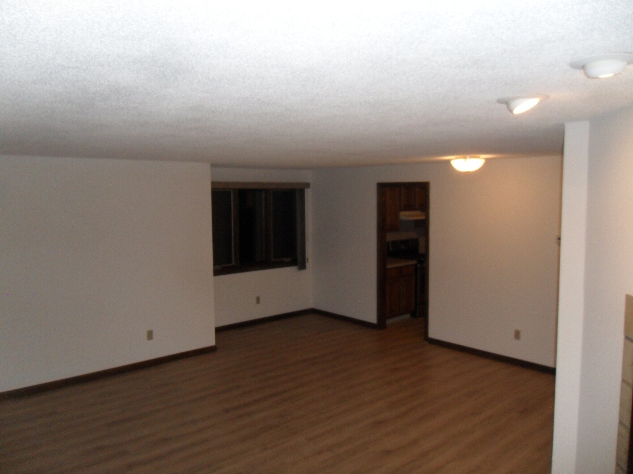 Building Photo - 177 Skyview Dr