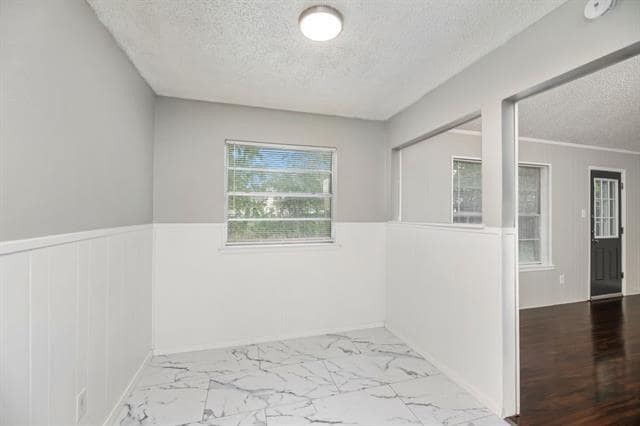 Building Photo - 8013 Emerald Hills Way