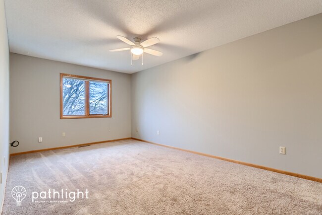 Building Photo - 1606 Geske Rd, Chaska, MN, 55318
