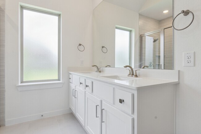 Building Photo - 11223 Common Hackberry St