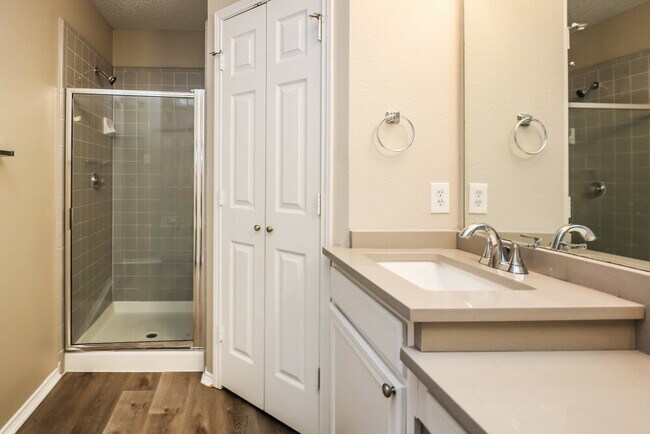 Building Photo - 524 Timber Way Dr