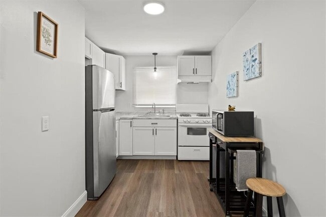 Building Photo - 130 Raleigh St