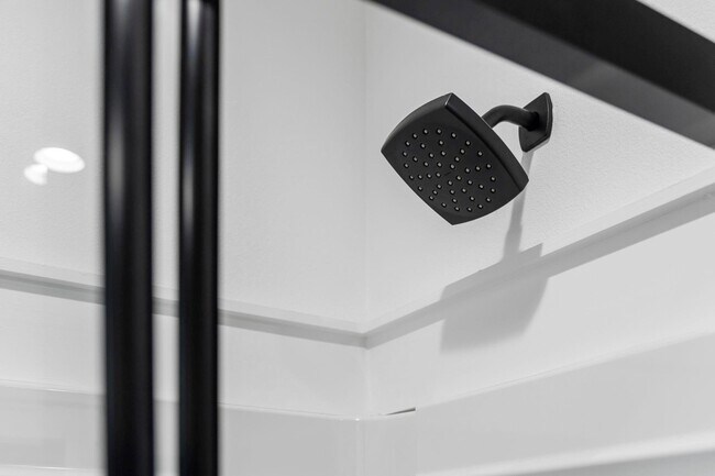 Building Photo - 518 Clinton St