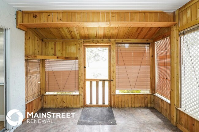 Building Photo - 1197 Topliff Cir NE