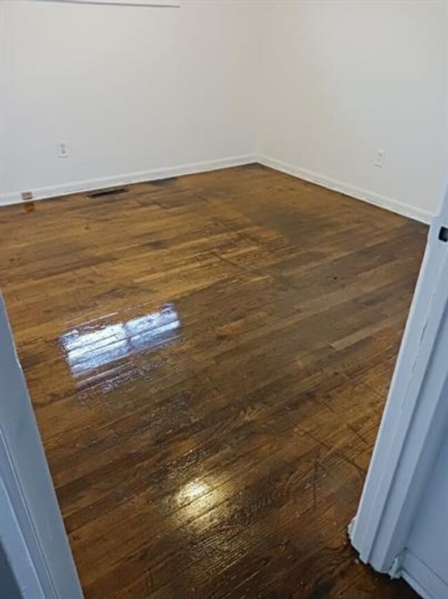 Building Photo - Perfect For You (or someone you know)!!!!