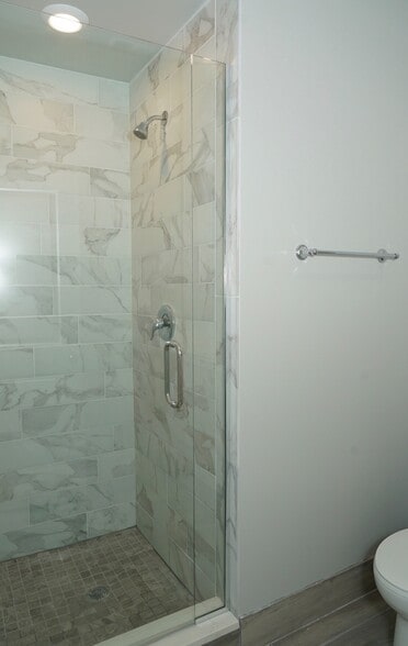 Building Photo - 6138 S University Ave