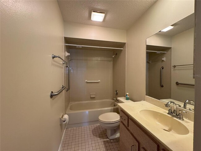 Building Photo - 6877 Culpepper Ct