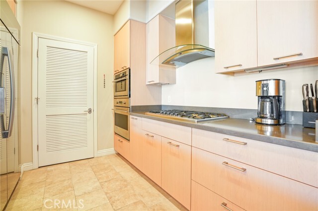 Building Photo - 603 Caruso Ave