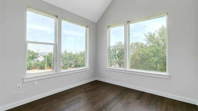 Building Photo - 3108 Aldwyche Dr