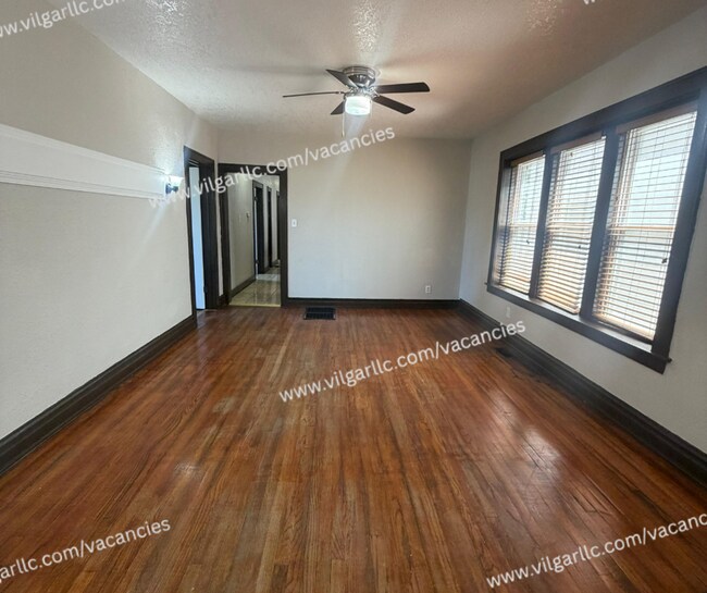 Building Photo - 3713 Hemlock St