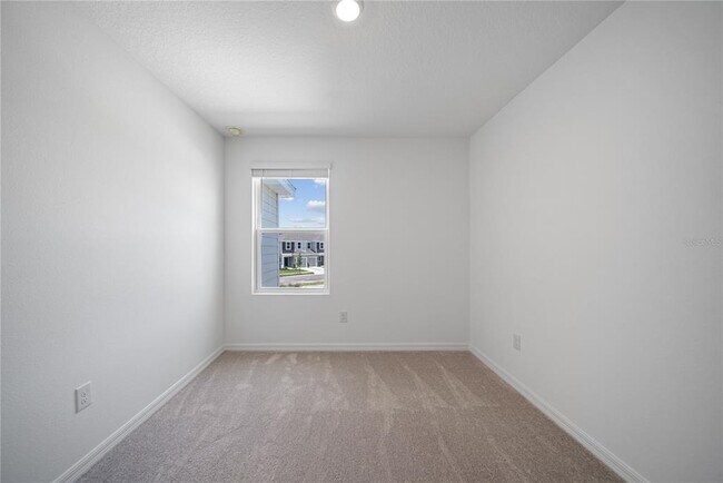 Building Photo - 2085 Hallier Cv